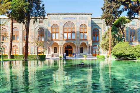 Golestan Palace, A Majestic Oasis of Persian History and Architectural Splendor!