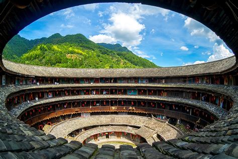 The Hakka Earth Buildings of Nanshan:  Intricate Architectural Marvels and Cultural Immersion!