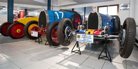 The Museu do Automóvel: A Quirky Oasis for Car Enthusiasts and History Buffs!