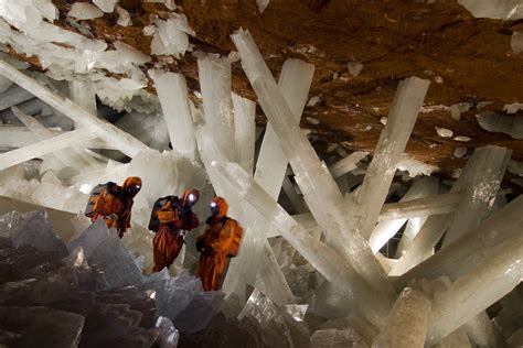 The Salt Crystal Caves: An Illuminating Journey Through Geological Wonders!