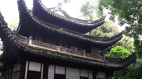 Tianyi Pavilion! A Historical Treasure Trove Overflowing with Artistic Marvels and Scholarly Pursuit